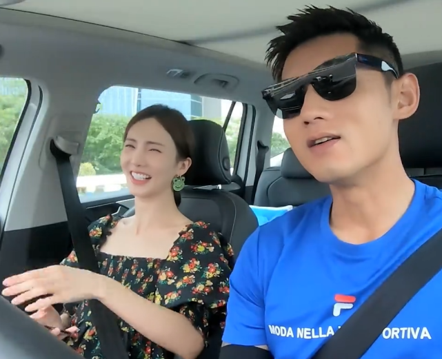 金晨|女儿们的恋爱：张继科拉被子抖出一物，观众傻眼：金晨都没这么精致