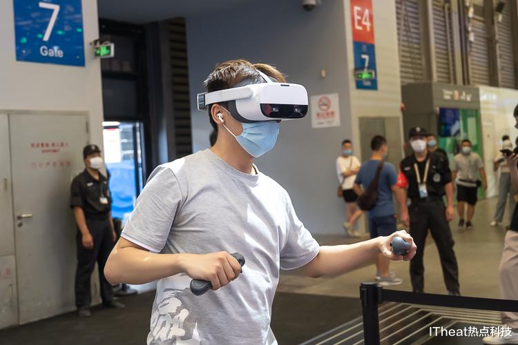 |Pico Neo 2 VR一体机:无线+精准体感,让你沉浸游戏世界