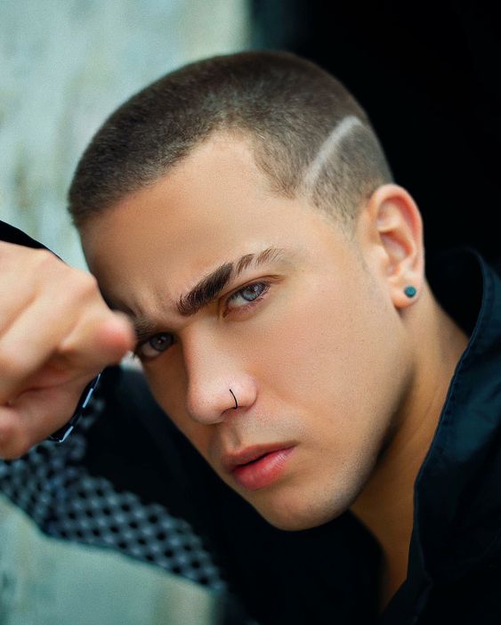 发型|男发想帅别乱剪,两侧铲短,圆寸头,飞机头发型合集30款,喜欢吗