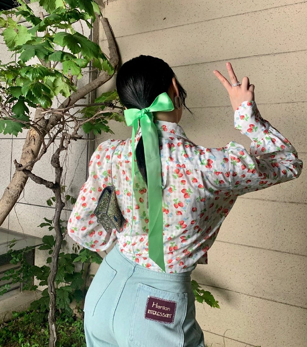 [周洁琼]都说周洁琼跟杨幂长得像，却没人夸她衣品好？私服太好看了
