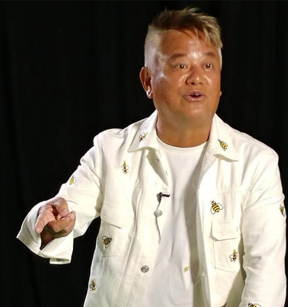 许冠杰|谭咏麟曾给他作陪，许冠杰是他手下败将，他却在当红时退出乐坛去演配角？