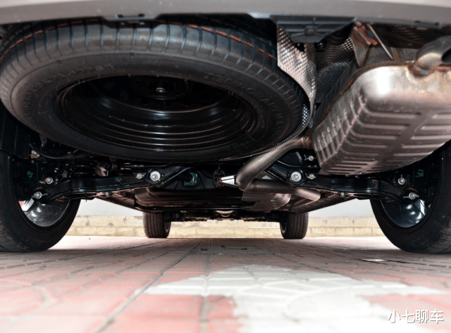 『长安CS75』长安汽车的“得意之作”,1.5T爆178马力,配四轮独悬,7.77万起