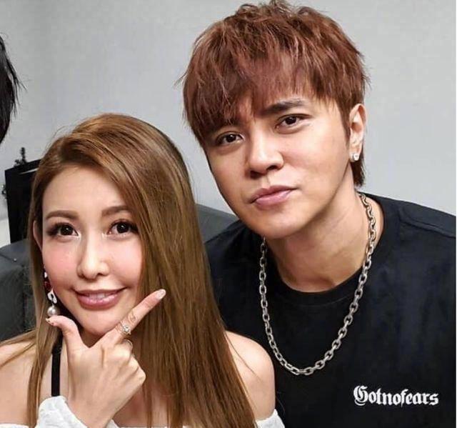 周扬青▲罗志祥旗下女艺人，公开给周扬青道歉，承认了和罗志祥的事