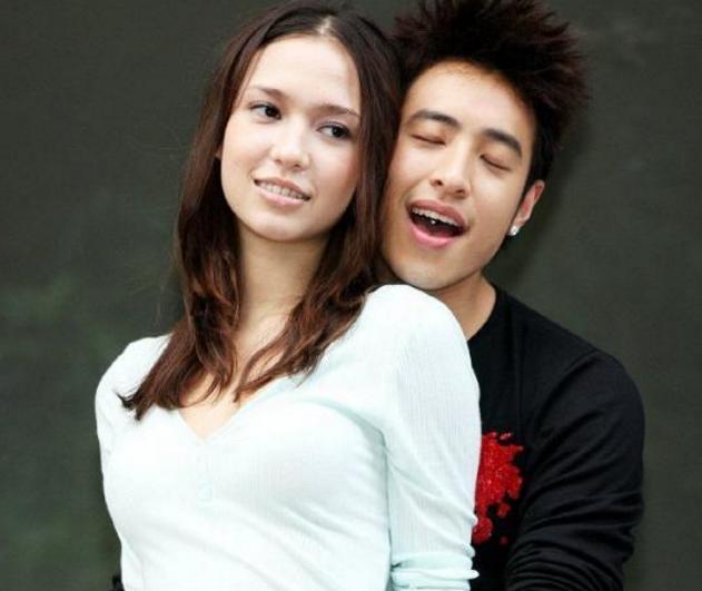 潘玮柏|潘玮柏真倒霉，妻子黑料不断，他的黑料也来了