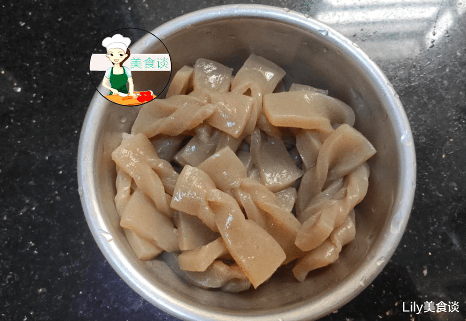 「魔芋」脂肪最怕“这个菜”，高纤维低脂肪，一周吃3回，衣服悄悄穿回S码