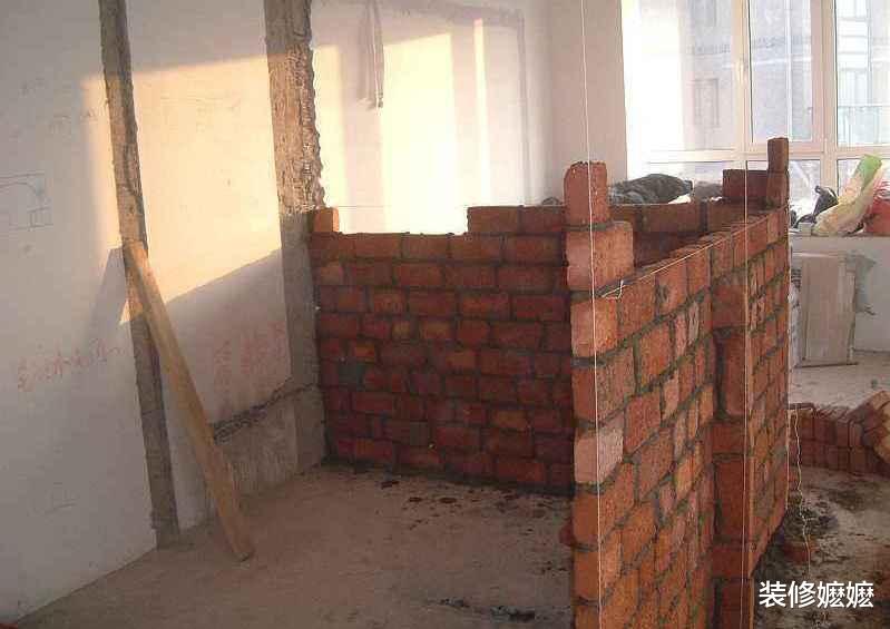 |新房装修砌墙万万要加这个东西，工人没这样做，立马让他拆了重装