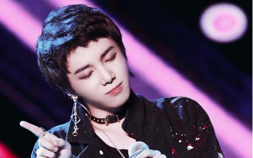 华晨宇|他是别人眼中的怪咖，却用才华证明自己，走出自己独特的道路