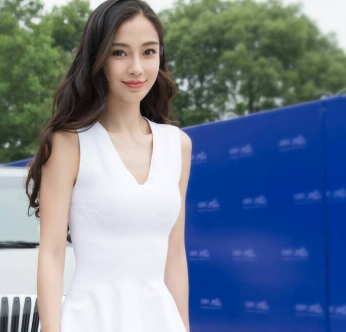 整容|?她才31岁脸就崩了？从来不承认整容，如今满脸硅胶感垮成“假人”
