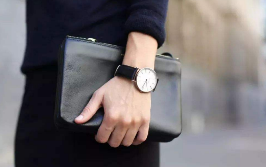 |毕业生初入职场,把同事当成朋友,结果失望而归