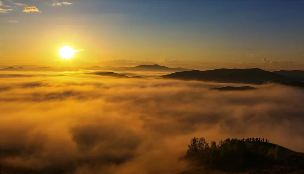 假期旅游，如何拍摄出云海的美妙？