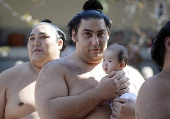 相扑|日本相扑手每天吃什么?要不亲眼所见,谁敢相信这是真的
