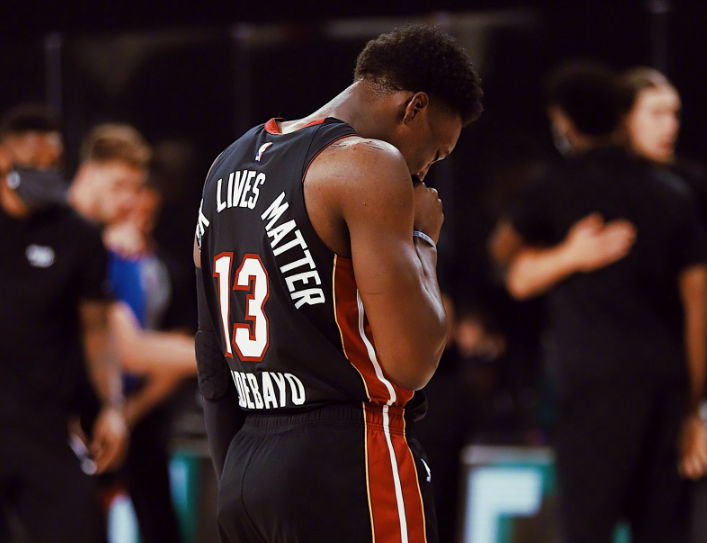 阿德巴约|场均18+11+5，就得8分，没受过这委屈！你说得都对，但是不堪一击