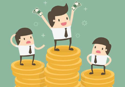 程序员|35岁程序员被裁后同时兼职6份工作，晒出收入，网友：“打工皇帝”