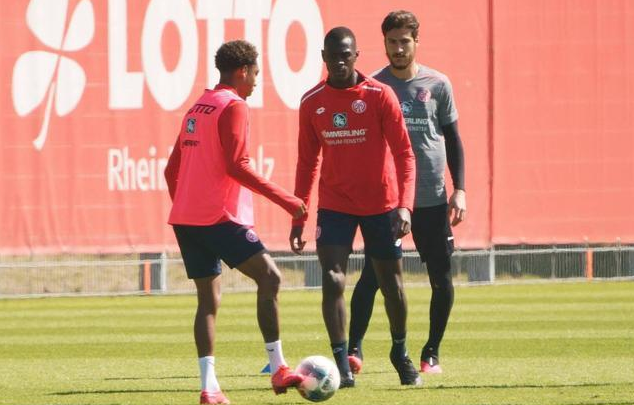 「门兴」6.13周六足球赛事解析，门兴力争欧冠入场资格