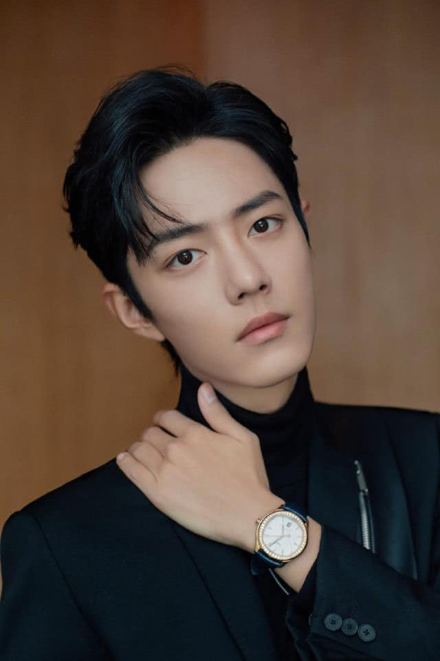 「家国情怀」肖战限量版新专辑上线瞬间售馨，网友：自掏腰包？