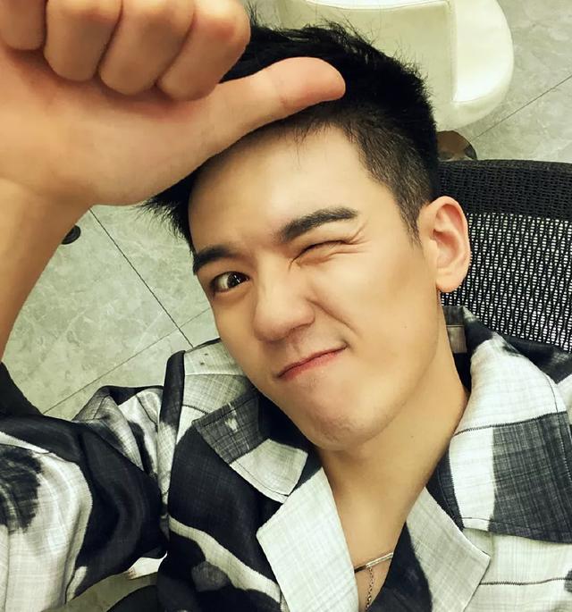 『仝卓』仝卓高考舞弊本人关评论还没道歉，人民网评：教育容不得舞弊作假