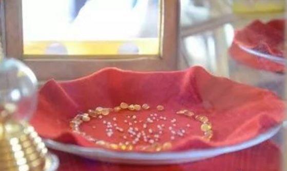 『黑猩猩』舍利子”究竟是什么?为什么只有得道高僧死后才有?