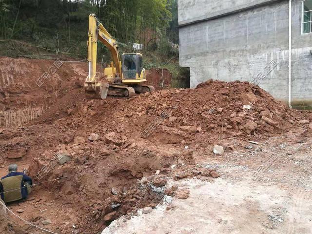 拆掉老房建新房，四川农村小哥建的新宅真让人羡慕