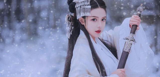 『运势』2周过后，花开并蒂，鸳鸯纠缠，旧情不熄灭，用心把握，与爱相拥