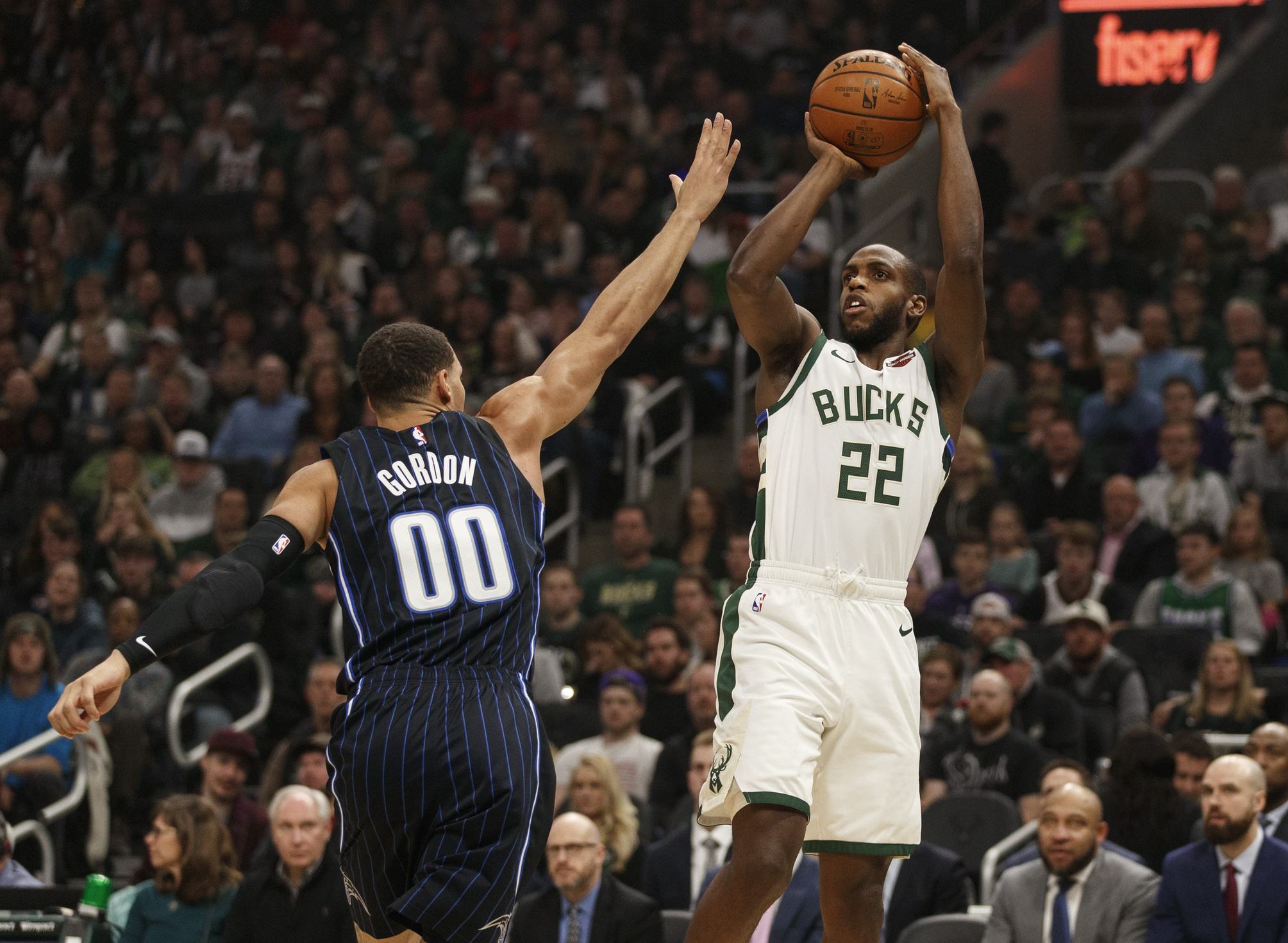 超级巨星|疯狂！一轮系列赛揪出6大“伪超巨”，美专家：现在NBA真没法看！