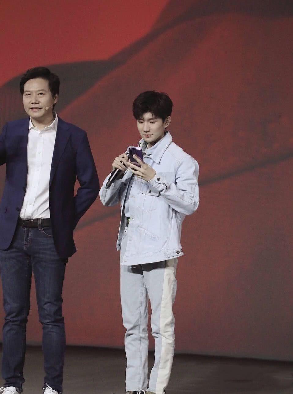 「王源」王源最大的槽点不是留下痘印的脸，不是演技，而是不足170的身高