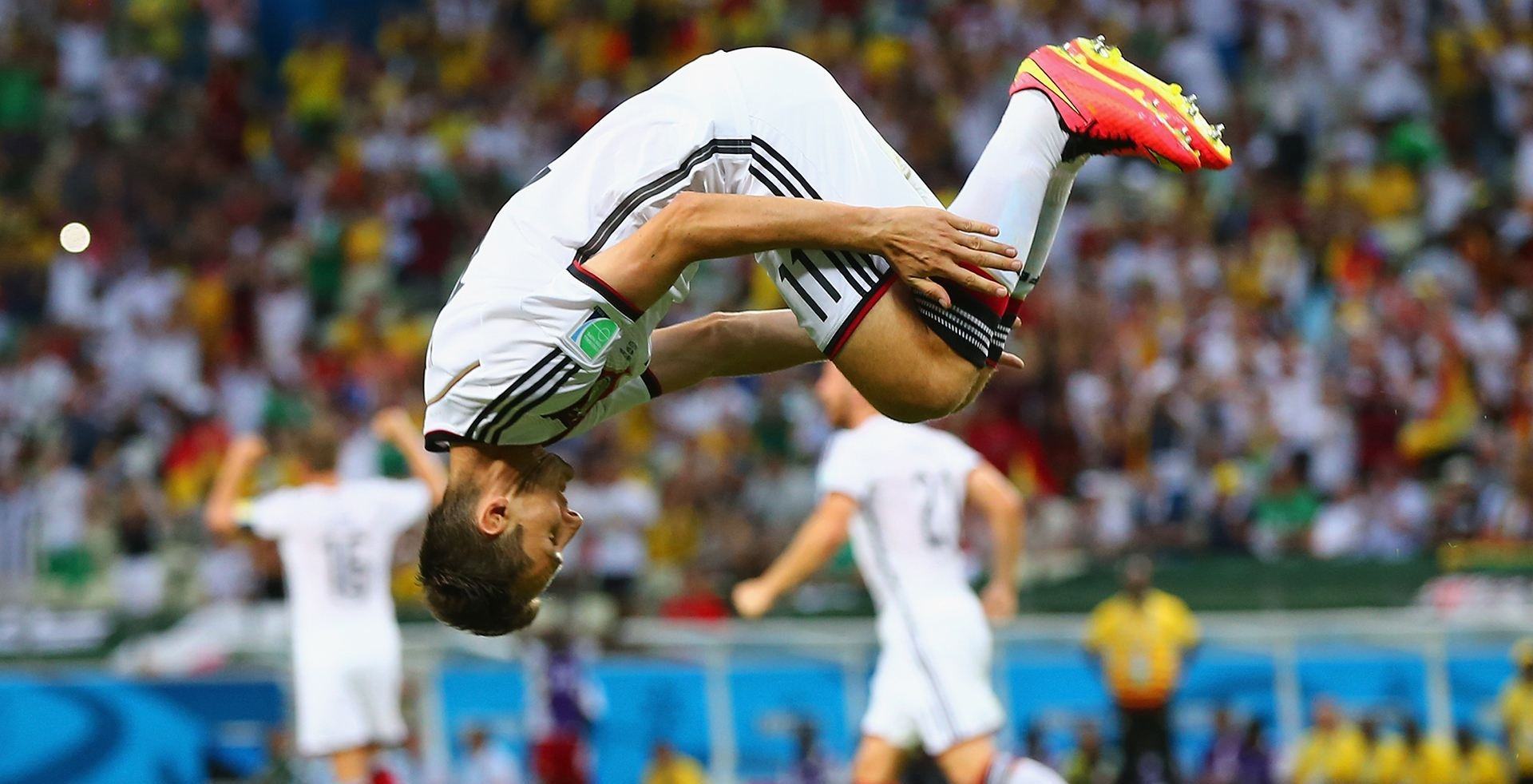 『罗马里奥』世界足坛历史上十大顶级中锋,罗马里奥排第四,榜首当之无愧