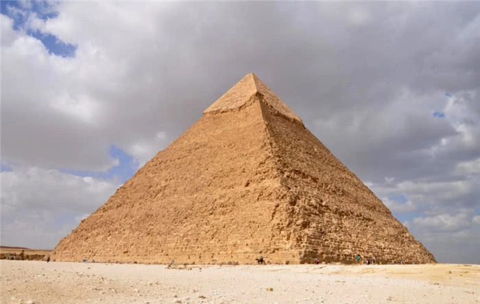 「金字塔」金字塔是外星人建造?科学家发现金字塔手稿,真相大白了!