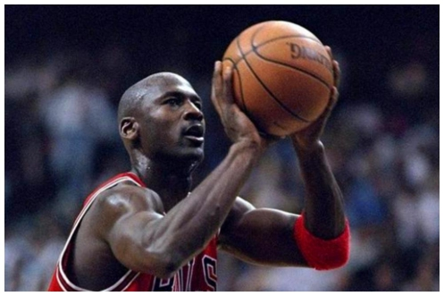 【迈克尔·乔丹】迈克尔乔丹最后一投为什么要压时间，那一球放到现在什么水平？