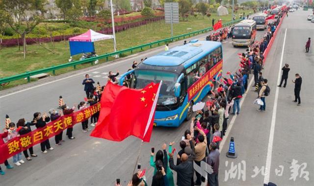辅警@仙桃：30里路送英雄，谢谢你们拼“晋”全力