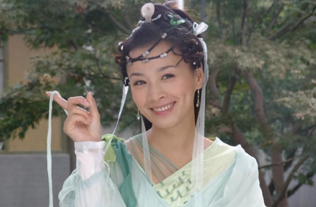 朱茵|避开父母美貌的星二代：朱茵女儿和甜馨上榜，而她简直不像亲生