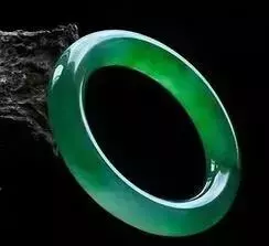 #翡翠#55克龙石种翡翠价值1500万,把玻璃种、帝王绿甩10条街!