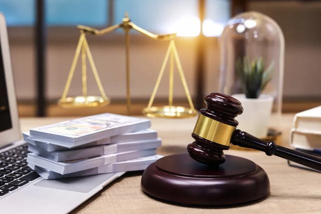 海运仓内参|收了5万元，副监狱长给杀人犯减刑至15年