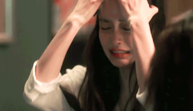Angelababy|baby《摩天大楼》穿同款裙惨被女配艳压，网友：演技拖后腿