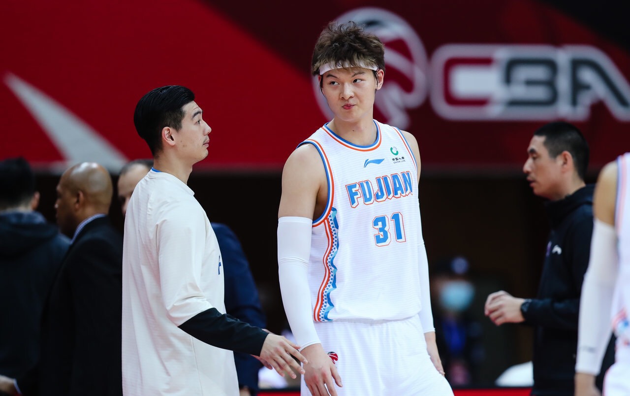 新疆男篮|央视直播两场，上海战福建一边倒？周琦复出新疆虐菜，CBA6场开战