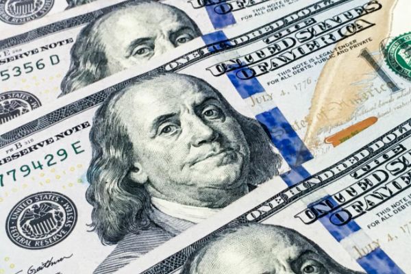 美国国债|美国最担心的事发生？美股全线大跌，中国或再抛2000亿美债