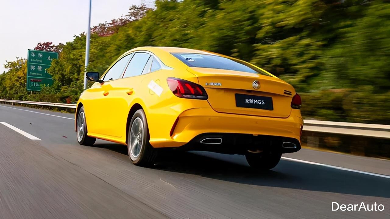 MG5|搭载1.5T+7DCT，顶配9.99万的MG5不是小一号的MG6