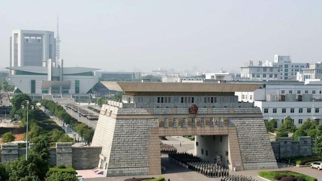 高校|“最难考”的26所985高校，划分五个层次，考上的都是高智商学霸