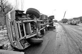 [潘粤明]8天前，“冤大头”潘粤明发了一张图片，狠狠“打脸”董洁