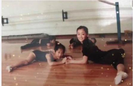 王丽坤|毕业于北舞的一些明星的旧照：金晨曾是肉肉脸，王丽坤曾是单眼皮