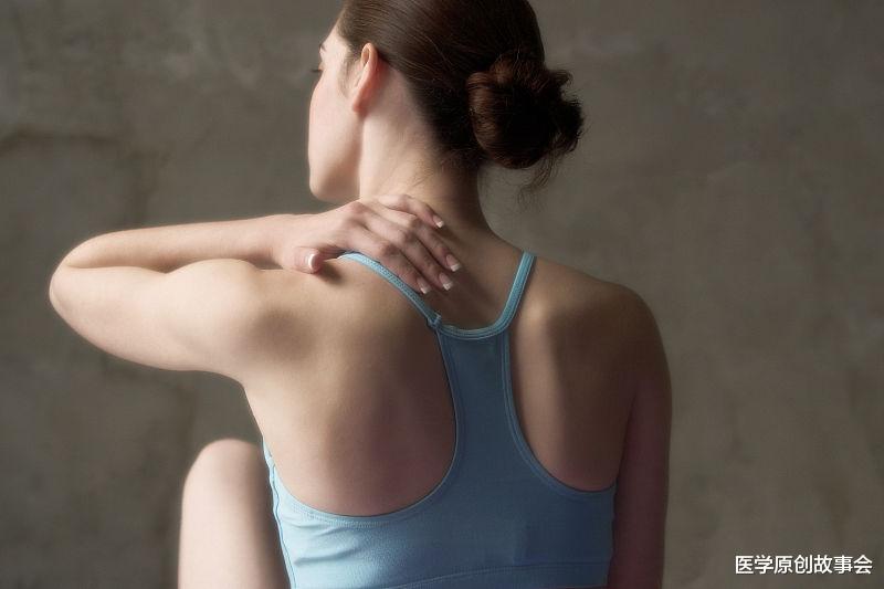 『肝癌』体内有癌,肩膀先知?肩膀若出现一个特征,真的要排除肝癌吗?