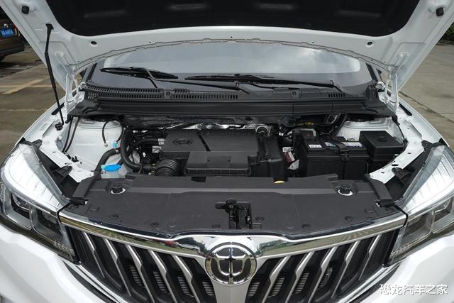 动力|起售价不足六万元，中华V3彰显大气格局，能否\弯道超车\