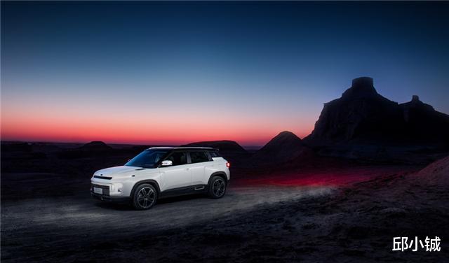 比亚迪■装备99%抗菌方向盘 吉利ICON要做车界健康idol