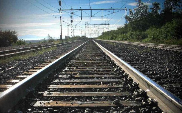 印度|改投中方4000亿,印度却懵了:这钱本来是我们的