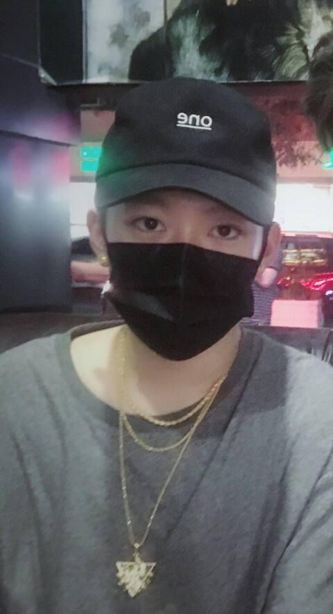 「圣诞节」三观不正的歌词能有多恶心?不封杀他难道留着教坏孩子吗?