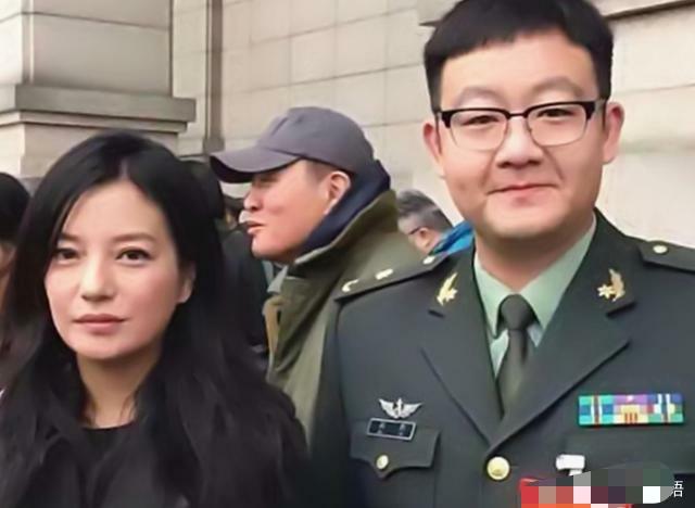 明星素颜▲人民大会堂规定不许化妆,明星\天生丽质\,素颜状态让人\羡慕\