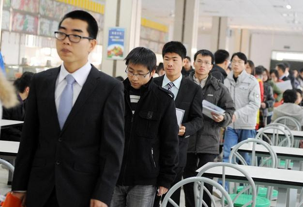 「」三本大学为什么学费较高?三本比二本差很多?考生和家长注意了