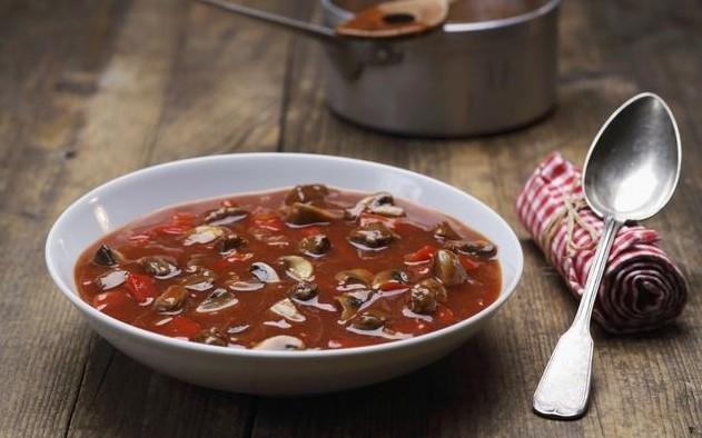 痛风：老汉痛风发作，活活疼死，医生：3种食物加速痛风恶化，管住嘴