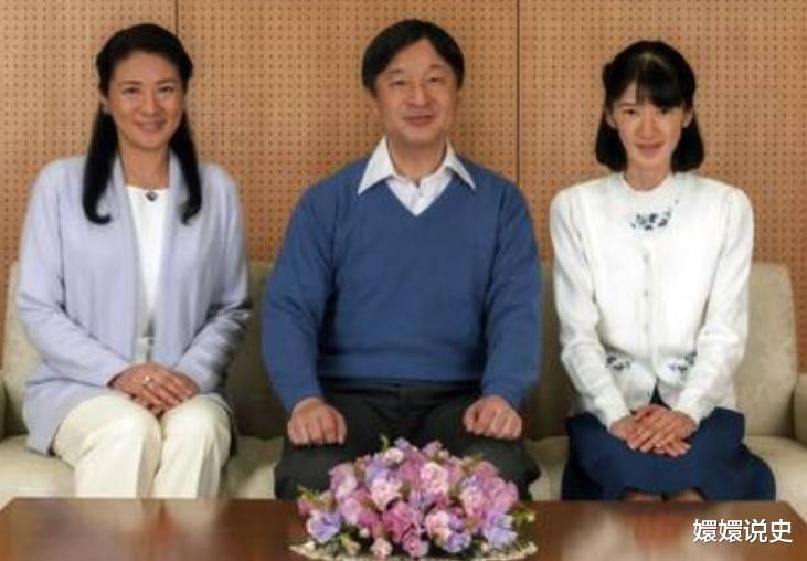 章泽天@爱子公主女大18变！遗传雅子皇后美貌基因，变瘦后撞脸奶茶妹妹