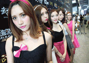 |“千万不要在班级群复制粘贴回复老师，家长们可长点心吧！”哈哈