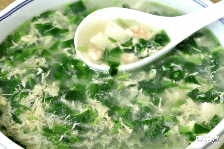 蔬菜汤|三伏天，遇到这菜别放过，维C含量极高，三天两头吃，营养又美味